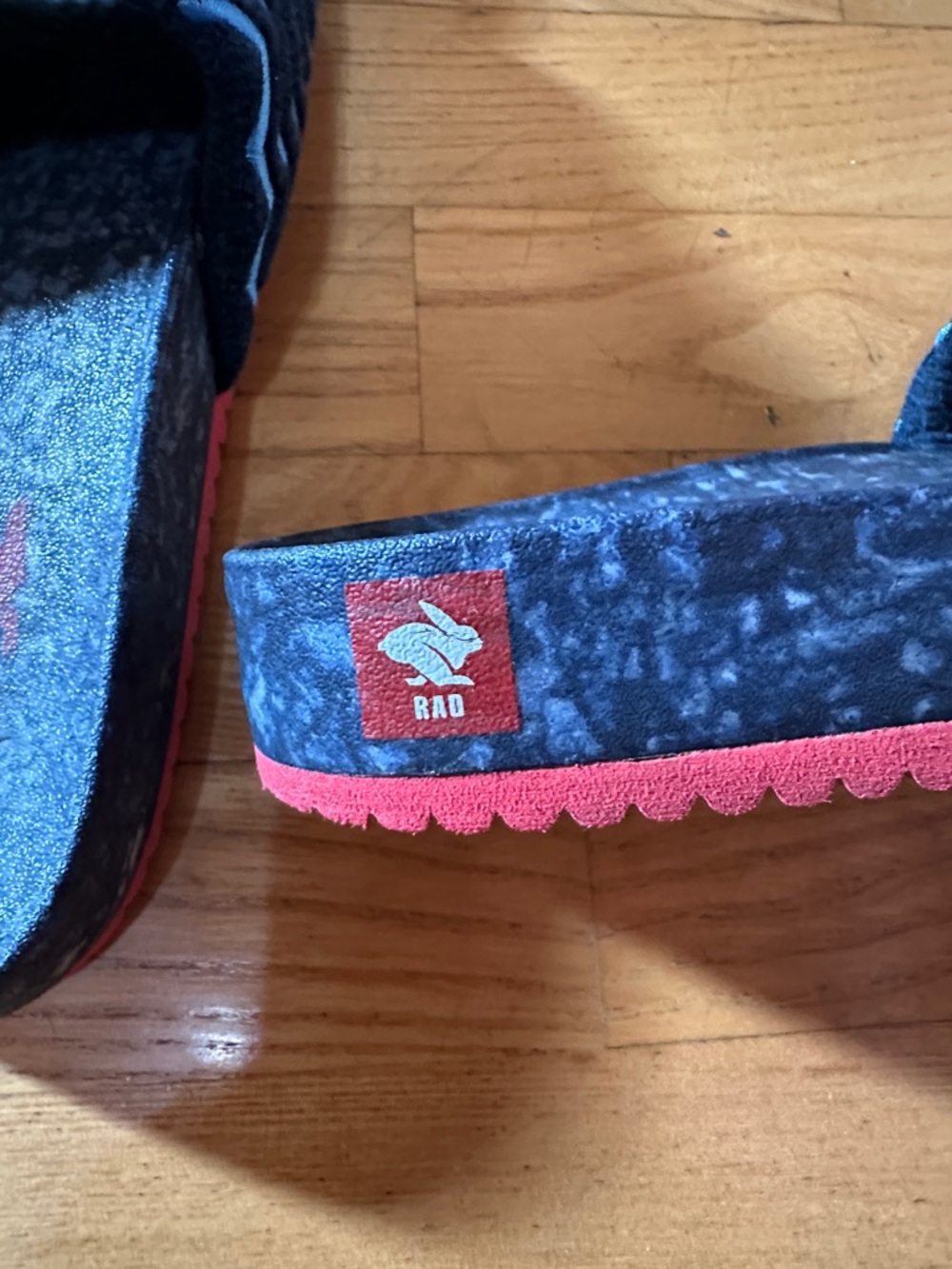 Fleks Recovery Wear Slides. MSRP $125 - Picture 4 of 5